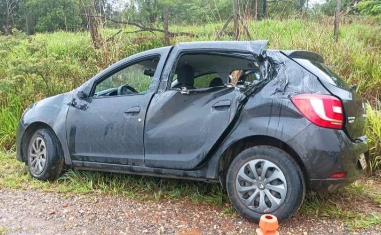 Criança de 10 anos morre em acidente entre carro e caminhão na LMG-754, em Curvelo