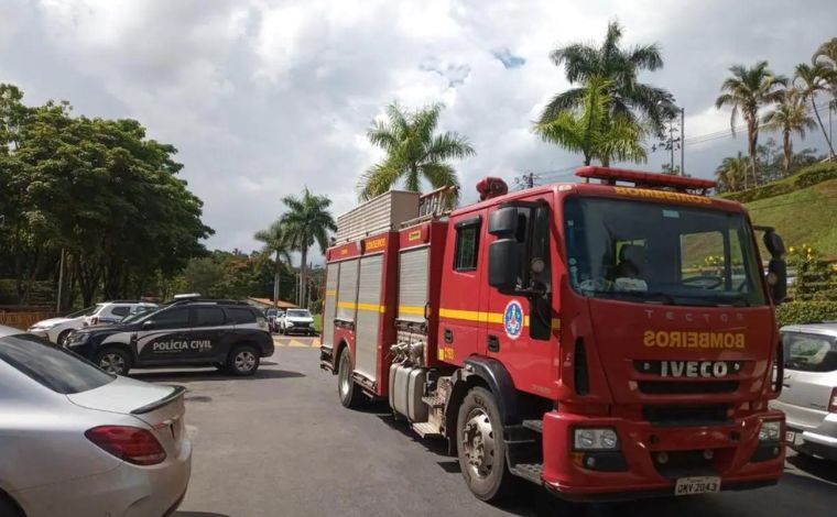 Idosa de 75 anos morre prensada por elevador na Grande BH