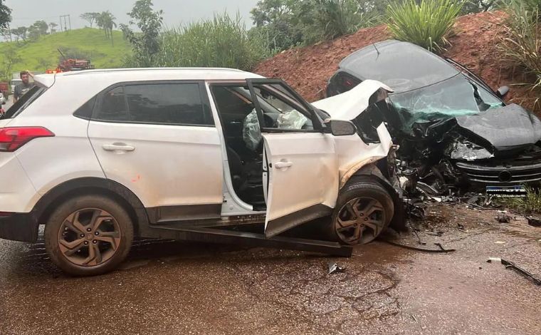 Casal fica gravemente ferido em acidente na MG-155, na Grande BH