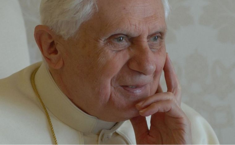 Morre Bento 16, o dogmático papa emérito marcado por crise, polêmicas e renúncia, aos 95 anos