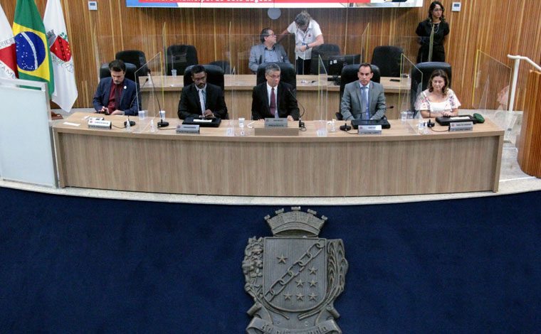 Tomou posse neste domingo (1º) a nova mesa diretora da Câmara Municipal de Sete Lagoas