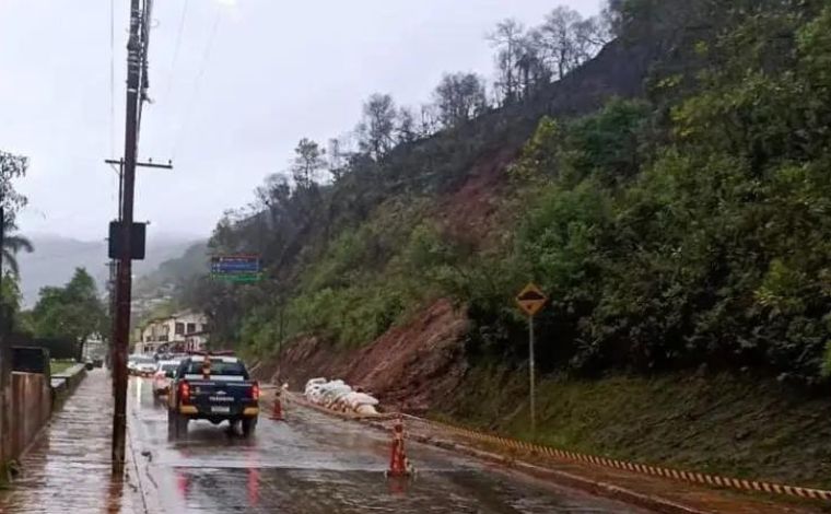Chuvas seguem causando estragos em Minas Gerais; 129 cidades declararam situação de emergência
