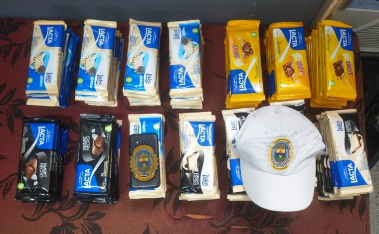 Jovem é preso após furtar 140 barras de chocolate em lojas Americanas de Belo Horizonte