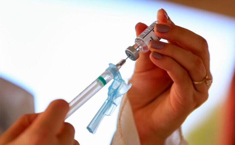 Covid-19: Ministério da Saúde anuncia cronograma de aplicação de vacinas bivalentes 