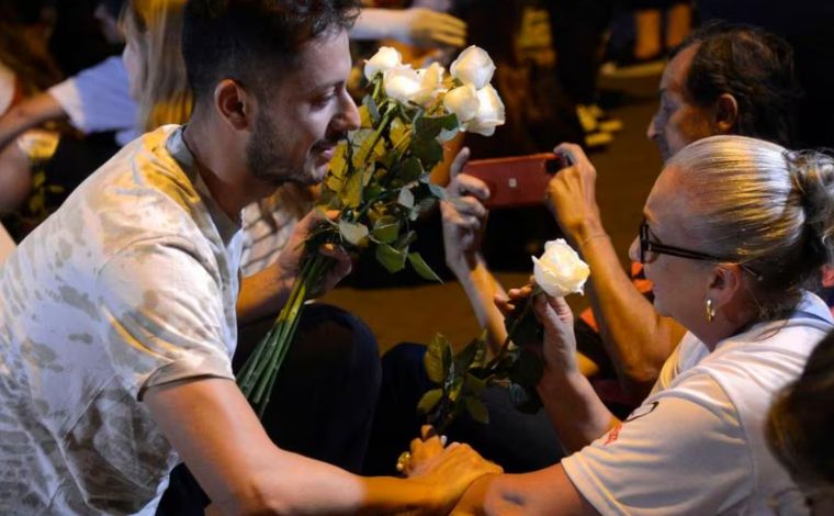 10 anos de Boate Kiss: famílias e amigos fazem vigília para lembrar data