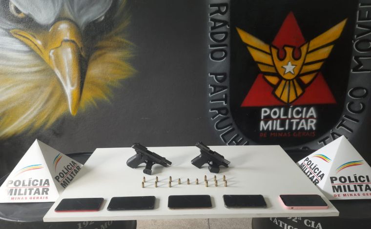 PM prende suspeitos de assalto à residência em Sete Lagoas; duas armas foram apreendidas  