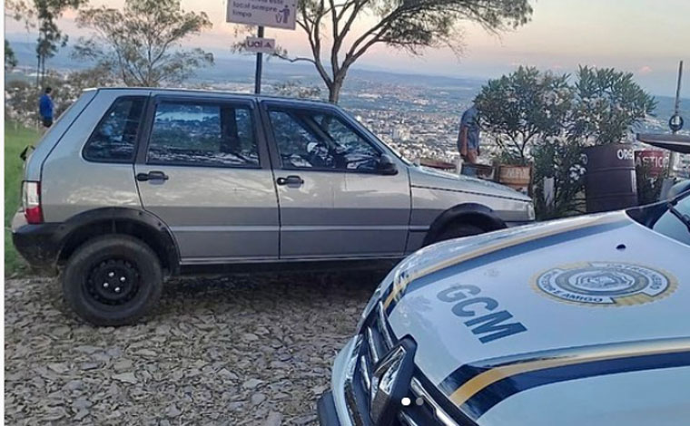 Guarda Civil Municipal de Sete Lagoas apreende veículo com queixa de furto na Serra Santa Helena 