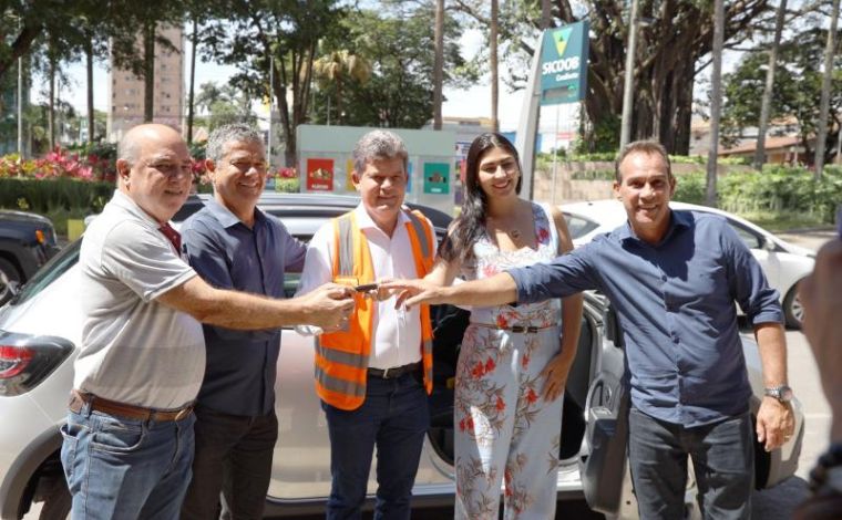 Assistência Social de Sete Lagoas recebe novo veículo para suporte à população de rua