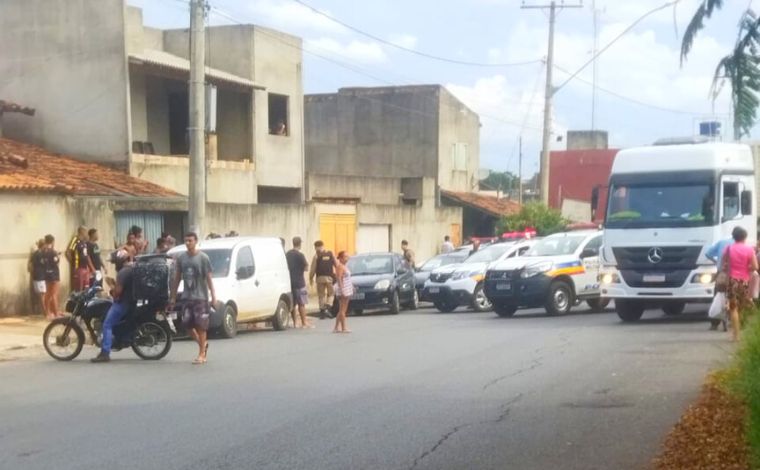 Jovem é morto a tiros dentro de carro na Avenida Norte Sul em Sete Lagoas 