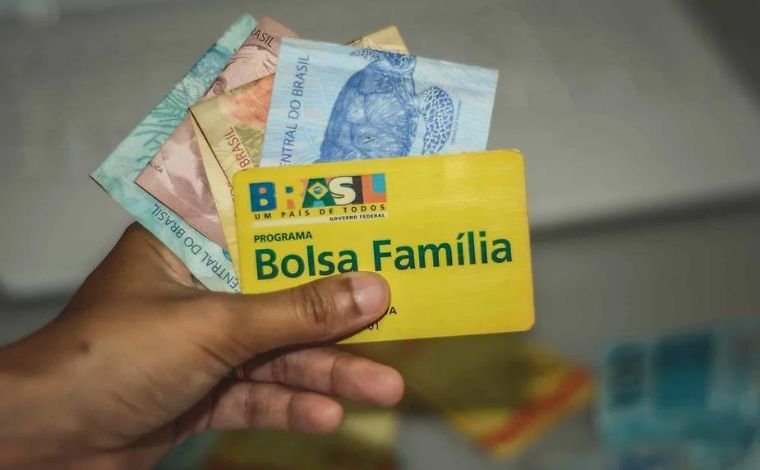 Ministro diz que 1,5 milhão de beneficiários serão excluídos do Bolsa Família em março