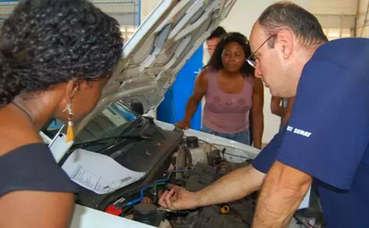 1º workshop de mecânica básica de autos para mulheres é realizado em Sete Lagoas