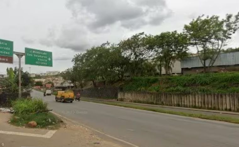 Motociclista morre após bater na traseira de caminhonete no Anel Rodoviário de Belo Horizonte