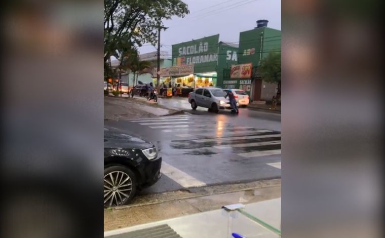 Instrutor de autoescola morre atropelado ao tentar impedir fuga de motorista em BH; veja vídeo