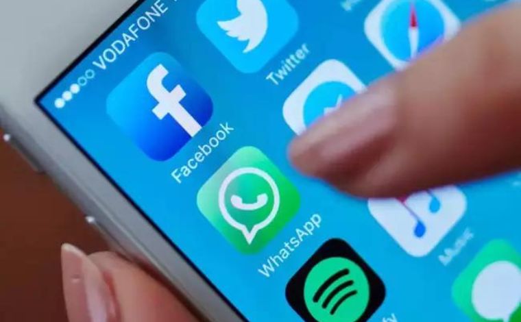 Chat Lock: WhatsApp lança recurso para proteger conversas com senhas específicas