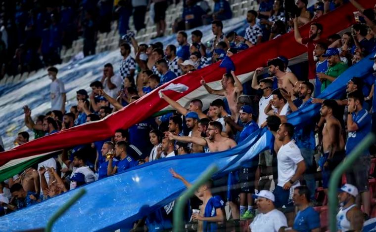 Operação de trânsito é reforçada na BR-040 para jogo do Cruzeiro em Sete Lagoas