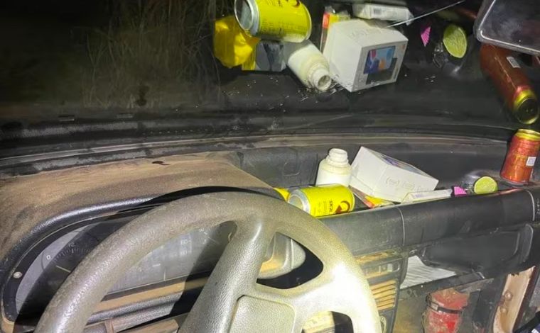 Suspeito de dirigir embriagado foge da polícia e abandona passageiro cadeirante em rodovia de Minas