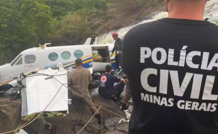 Policial civil suspeito de vazar fotos de Marília Mendonça é solto pela Justiça