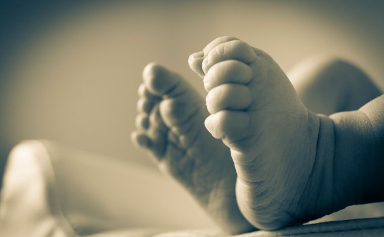 Corpo de recém-nascido é encontrado dentro de sacola em córrego de Minas Gerais