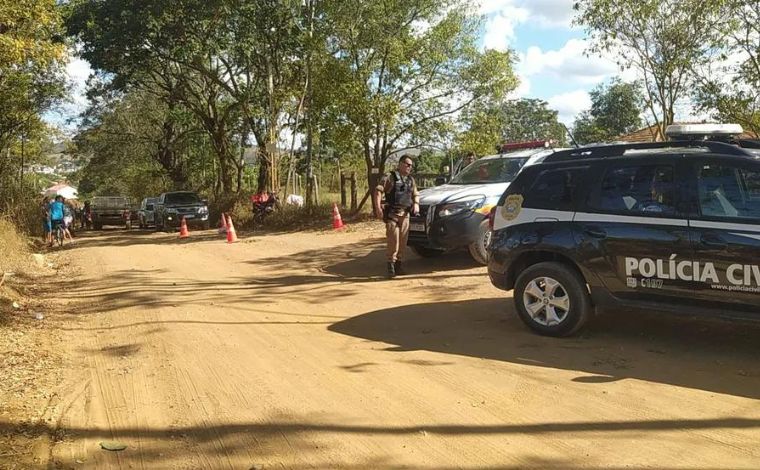 Polícia Militar descobre homicídio após chamado de acidente de trânsito no interior de Minas 