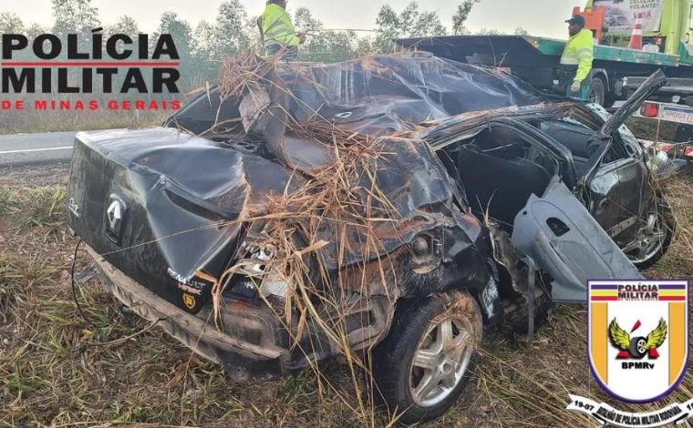 Passageiro de 25 anos morre após capotamento de carro na rodovia LMG-754, em Curvelo