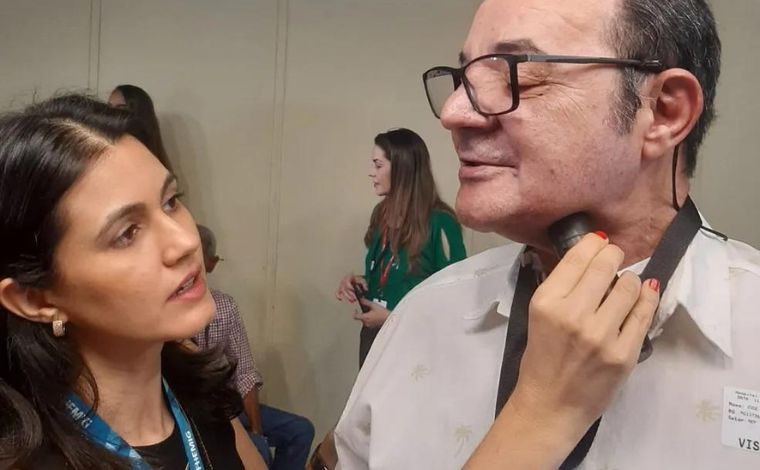 Laringe eletrônica ajuda pacientes com câncer de cabeça e pescoço a recuperar a voz em Minas 