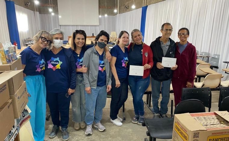 Projeto Abrace entrega kits lanche e cateteres para Oncologia SUS do HNSG em Sete Lagoas