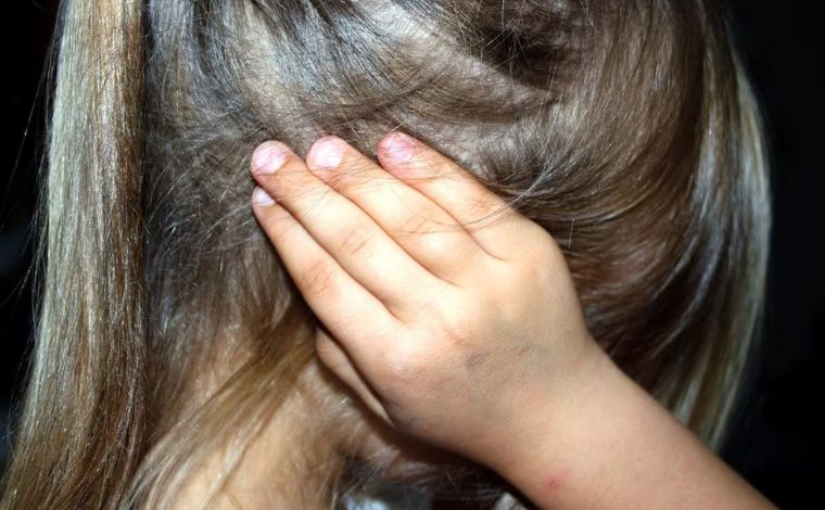 Após participar de ação contra abuso infantil, menina de 8 anos denuncia primo por estupro em Minas 