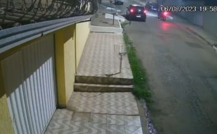 Homem é morto a tiros após atropelamento de cachorro na Grande BH; veja vídeo