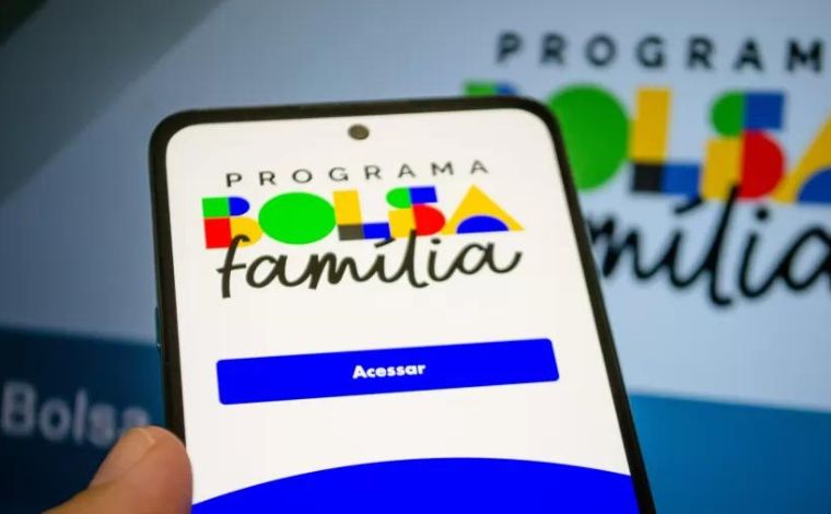 Bolsa Família: mais de 1,6 milhões de mineiros recebem benefício em agosto; veja calendário 