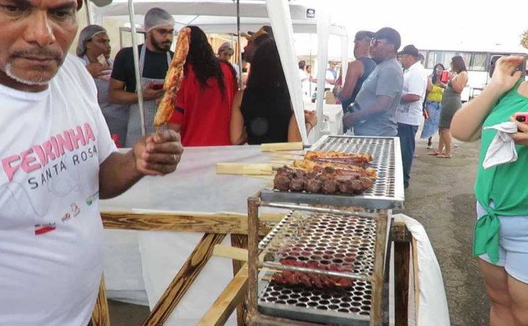 Nova feira gastronômica é inaugurada no bairro Santa Rosa em Sete Lagoas