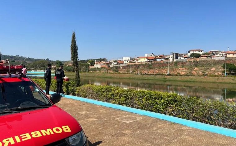 Corpo de adolescente que se afogou em lago de MG é encontrado após mais de 18h de buscas 