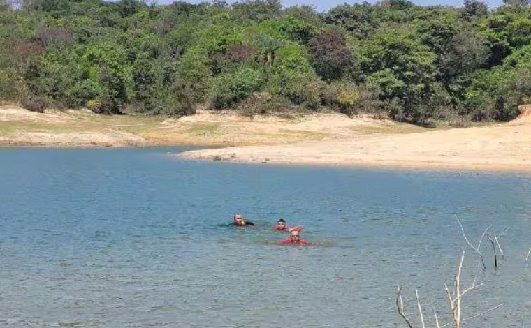 Três jovens morrem afogados na Lagoa Várzea das Flores, na Grande BH