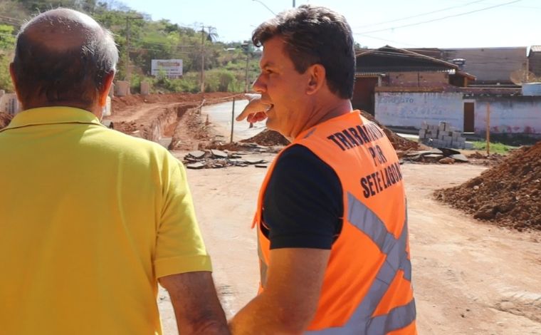 Provias Sete Lagoas inicia obras de drenagem e pavimentação da Avenida Sabará