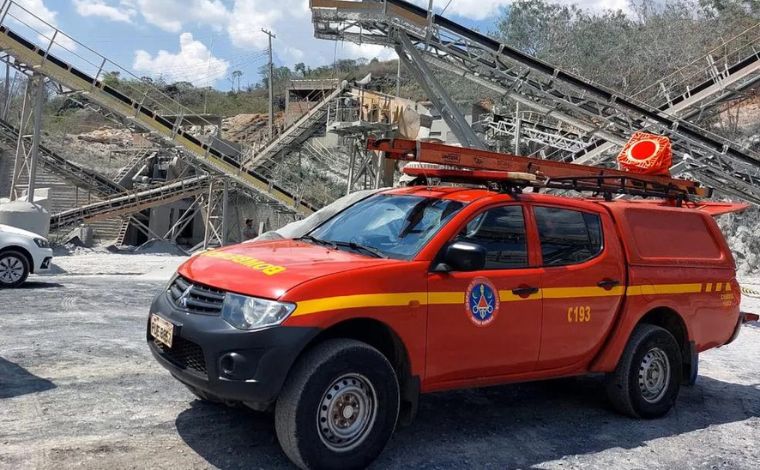 Trabalhador de mineradora morre após cair em triturador de pedras em Minas