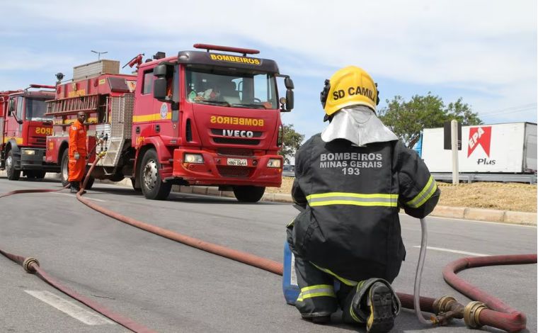 Homem de 29 anos morre após explosão em fábrica de fogos de artifício no interior de Minas 