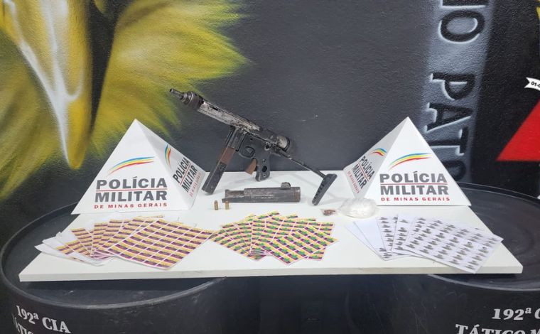 Polícia Militar apreende submetralhadora, drogas e prende suspeito de tráfico em Sete Lagoas