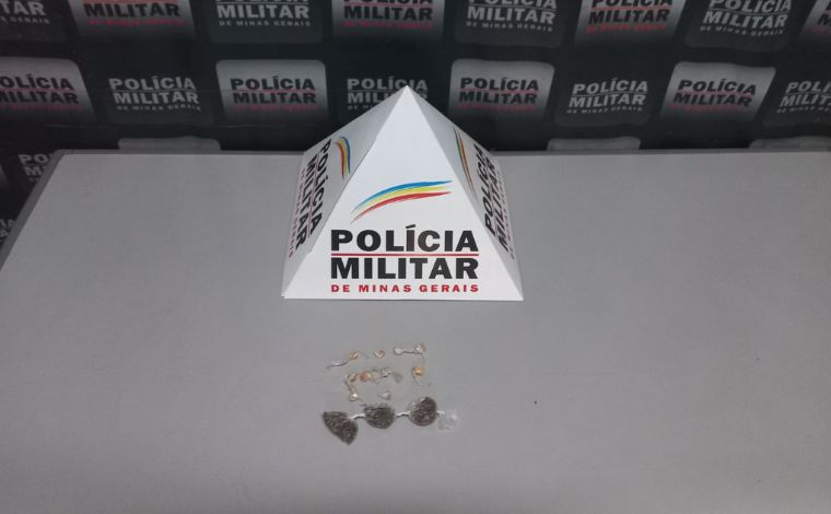 Polícia Militar apreende drogas e prende suspeito de tráfico em Sete Lagoas