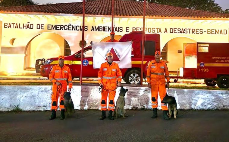 Bombeiros de MG vão para o RS ajudar na busca de desaparecidos após enchentes