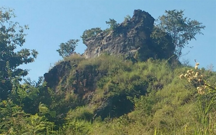 Bombeiros encontram corpo em decomposição em caverna no São João