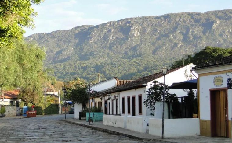 Streptococcus: Tiradentes e Santa Cruz de Minas suspendem aulas e anunciam desinfecção de escolas