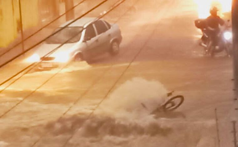 Temporal em Sete Lagoas causa estragos e deixa ao menos 19 desalojados