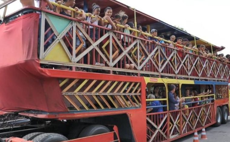 Carreta Trololó leva diversão para crianças assistidas pela Assistência Social de Sete Lagoas