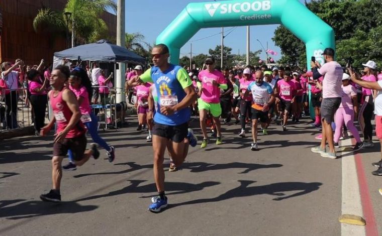 Corrida Por Elas mobiliza centenas de pessoas em Sete Lagoas