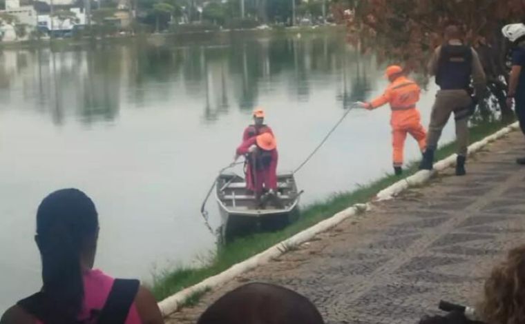 Corpo de homem é encontrado boiando na Lagoa Paulino em Sete Lagoas