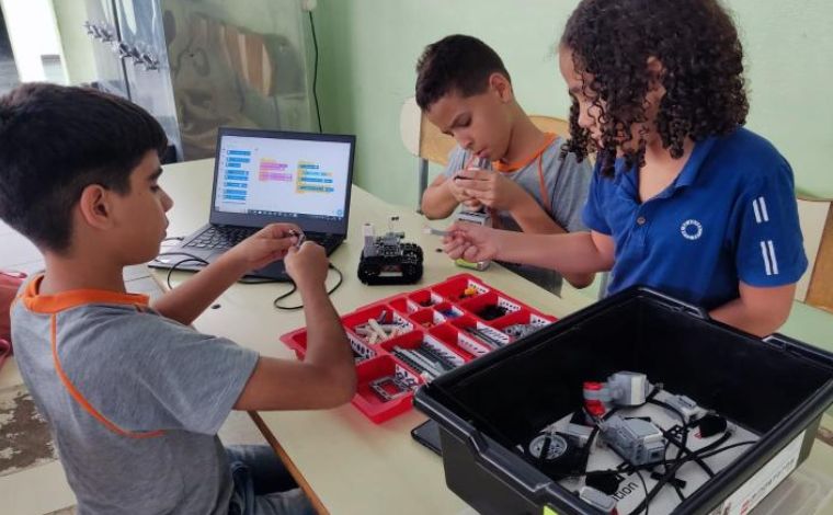 Educação de Sete Lagoas promove oficinas de robótica em parceria com Sesi Minas