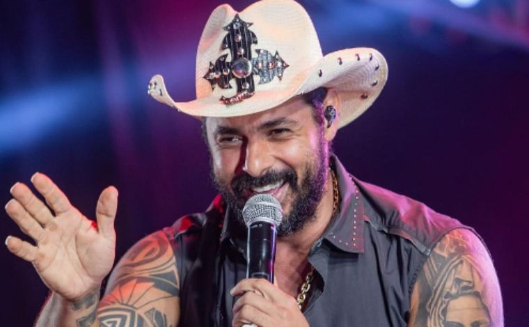 Cantor sertanejo João Carreiro morre aos 41 anos após cirurgia no coração