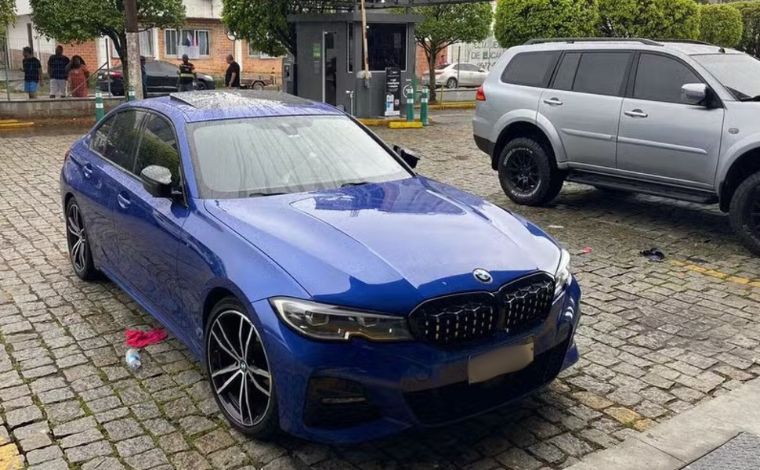 Perícia detalha causa da morte de jovens de Minas Gerais dentro de BMW em Santa Catarina