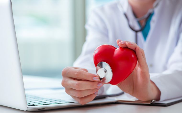 Doença genética que altera colesterol aumenta em 20 vezes risco de problemas cardíacos