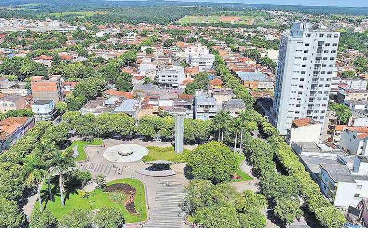 Homem desaparece após abandonar filhos em hotel de Curvelo 