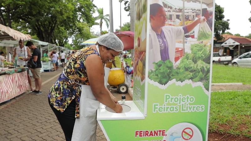 Lavatórios públicos começam a ser instalados em feiras de Sete Lagoas 